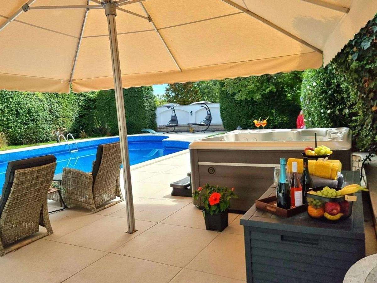Fuege Villa Luxury & Wellness Balatonfüred Екстериор снимка