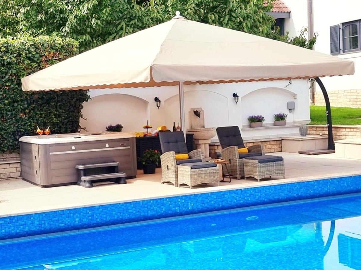 Fuege Villa Luxury & Wellness Balatonfüred Екстериор снимка
