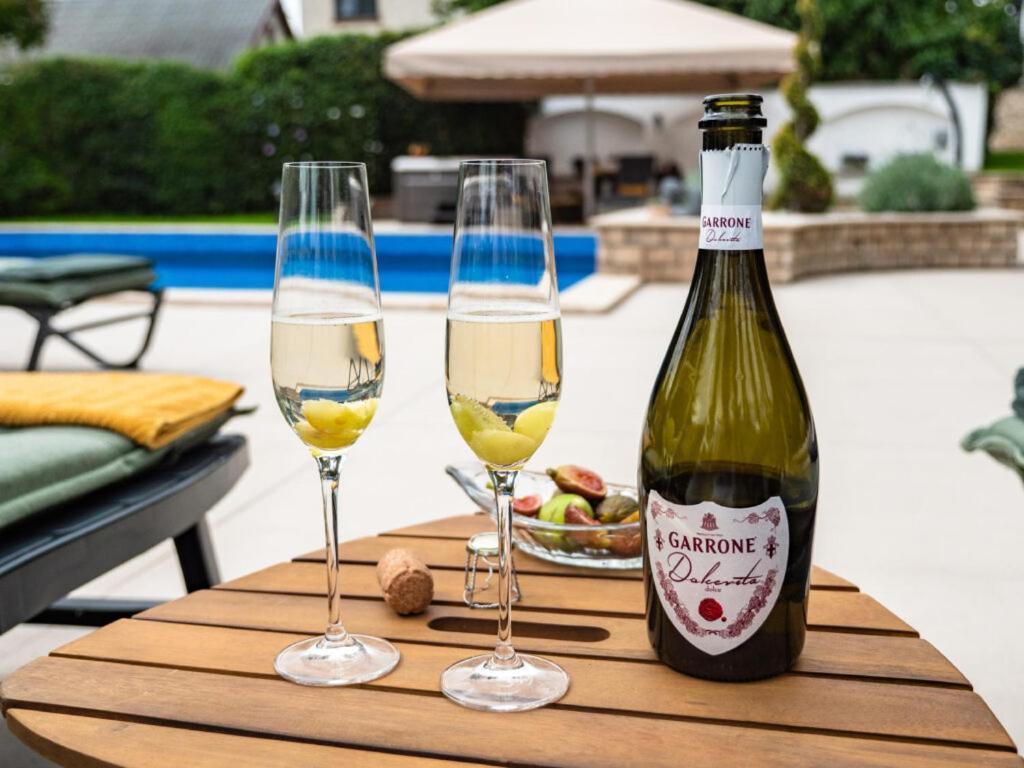 Fuege Villa Luxury & Wellness Balatonfüred Екстериор снимка